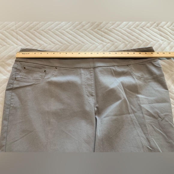 NWT Ruby Rd. Women’s Pants Plus Size 24W Taupe Stretch Pull-On Style Minimalist‎ - Picture 3 of 6
